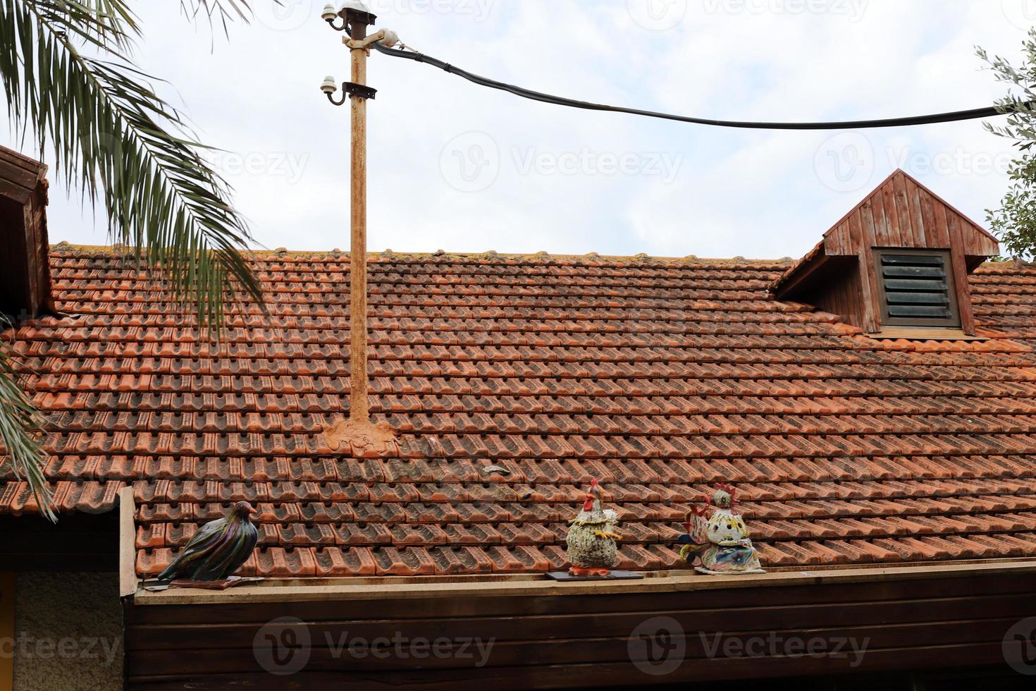 betegeld dak Aan een woon- gebouw in Israël. foto
