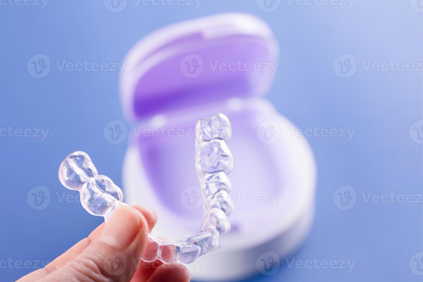 orthodontisch behandeling, onzichtbaar een beugel, nieuw orthodontisch technologie, occlusaal spalk foto