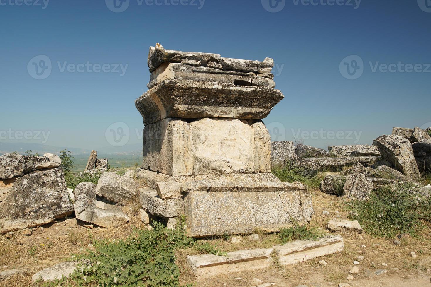 graf Bij hierapolis oude stad, pamukkale, denizli, turkiye foto