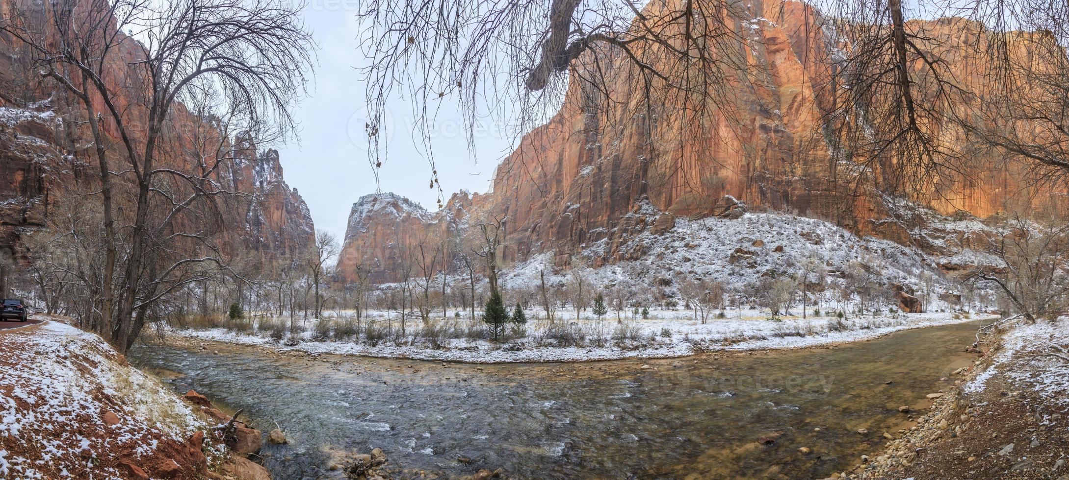 panorama van Zion nationaal park in winter foto