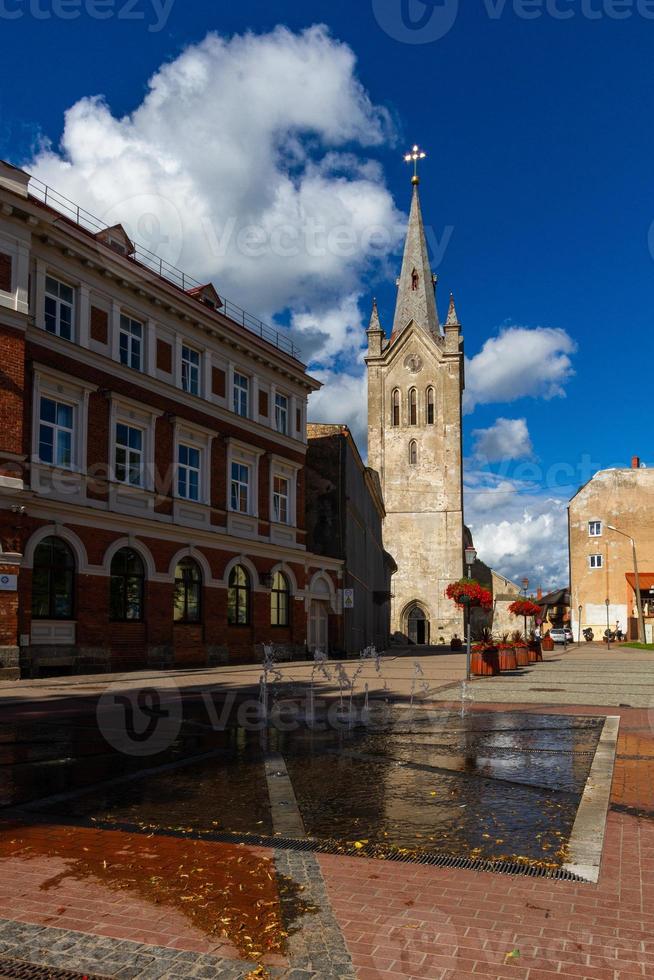 cesis stad in de zomer foto