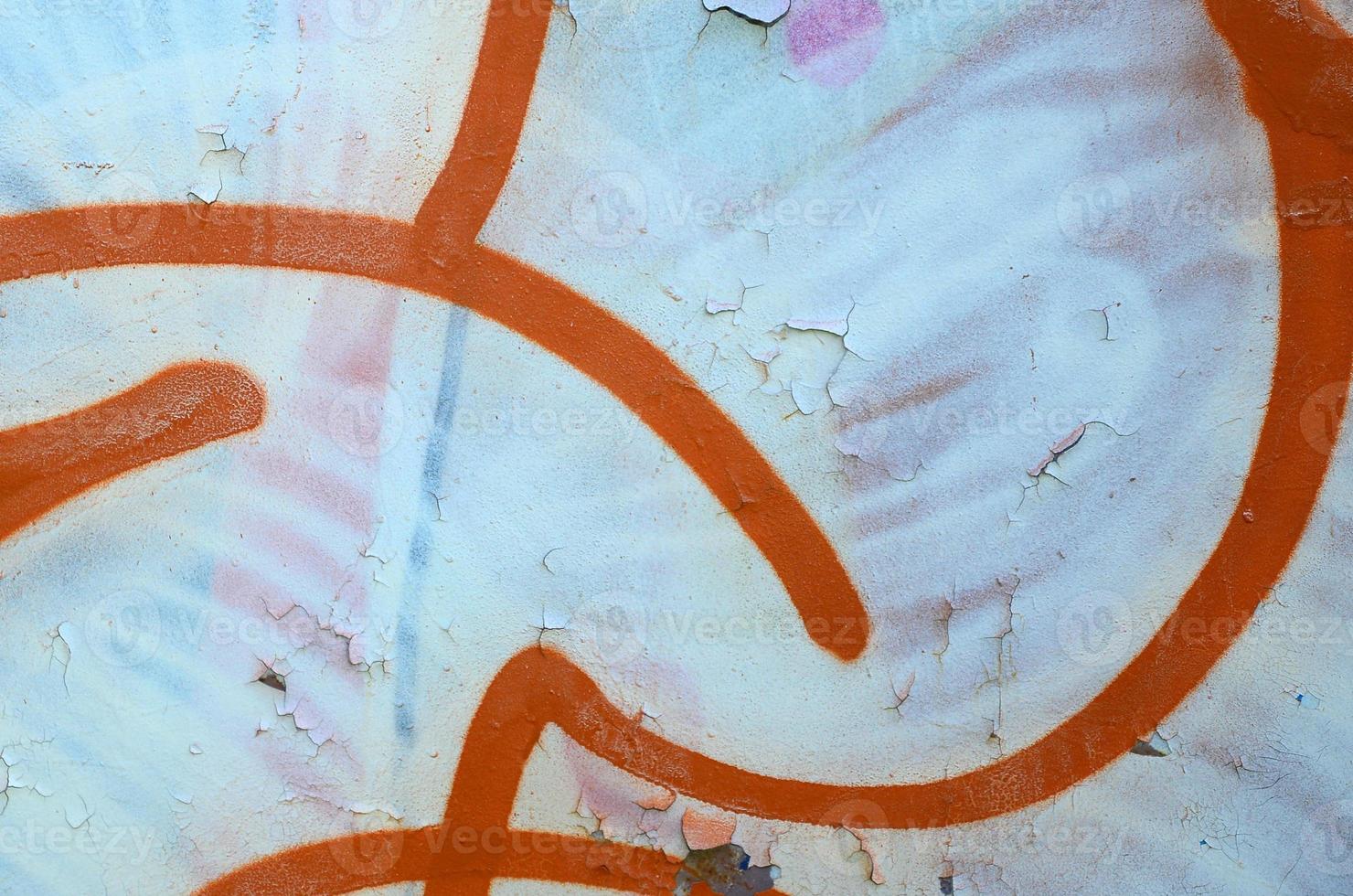 straat kunst. abstract achtergrond beeld van een fragment van een gekleurde graffiti schilderij in wit en oranje tonen foto