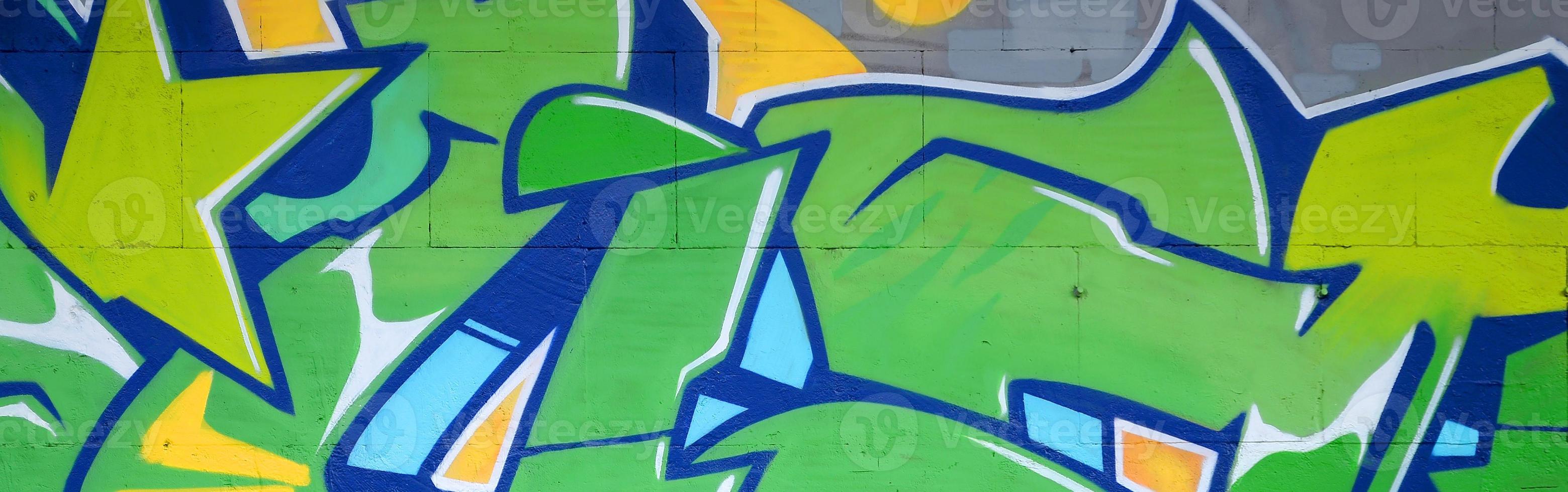 fragment van gekleurde straat kunst graffiti schilderijen met contouren en schaduw dichtbij omhoog foto