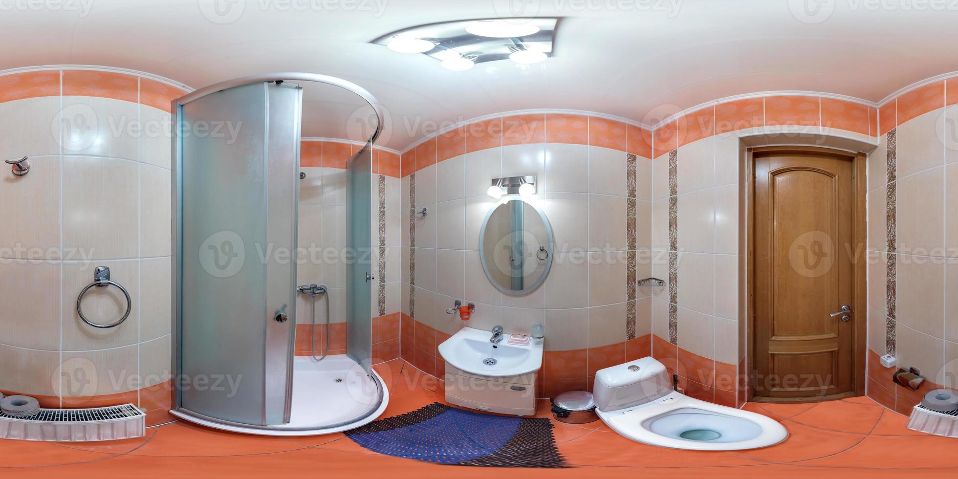 naadloos 360 panorama in interieur van badkamer van goedkoop hotel, vlak of appartementen met toilet, wastafel en douche in equirectangular projectie met zenit en nadir. vr ar inhoud foto
