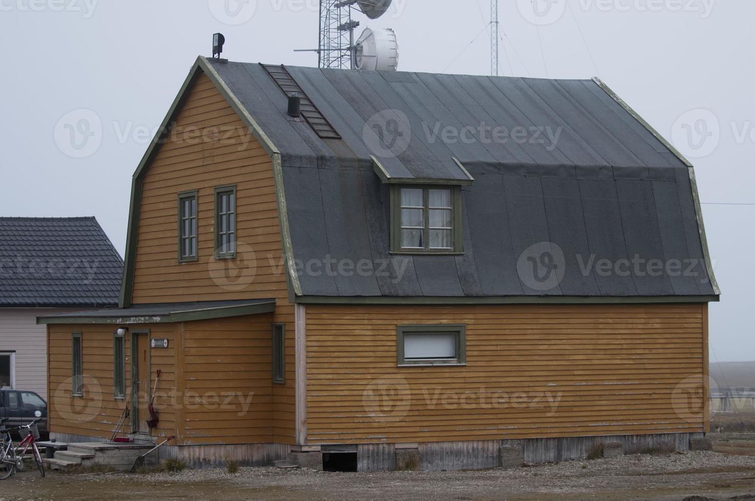 ny Alesund huis in Spitsbergen Noorwegen foto