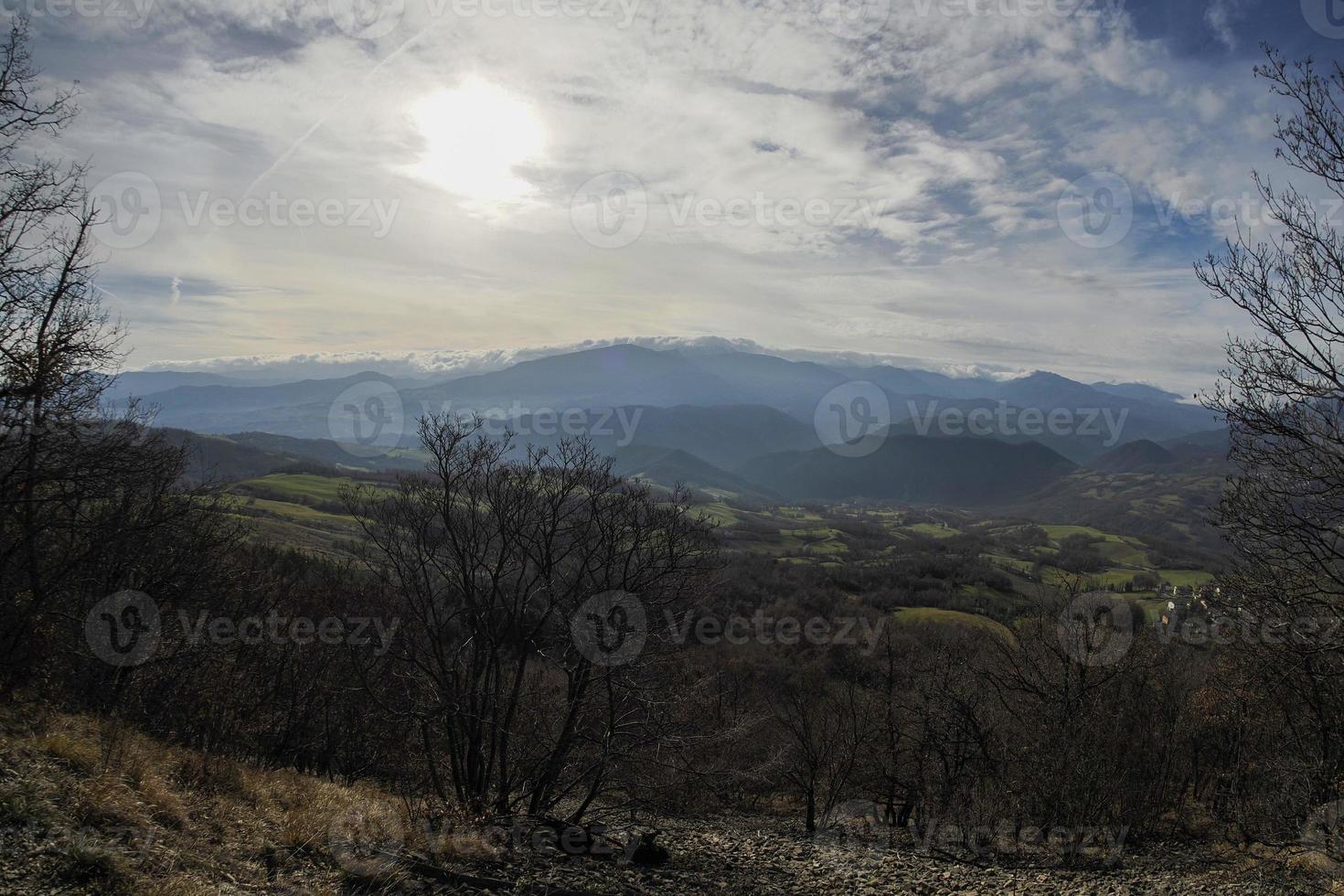 bismantova steen een rots vorming in de toscaans-emiliaans Apennijnen foto