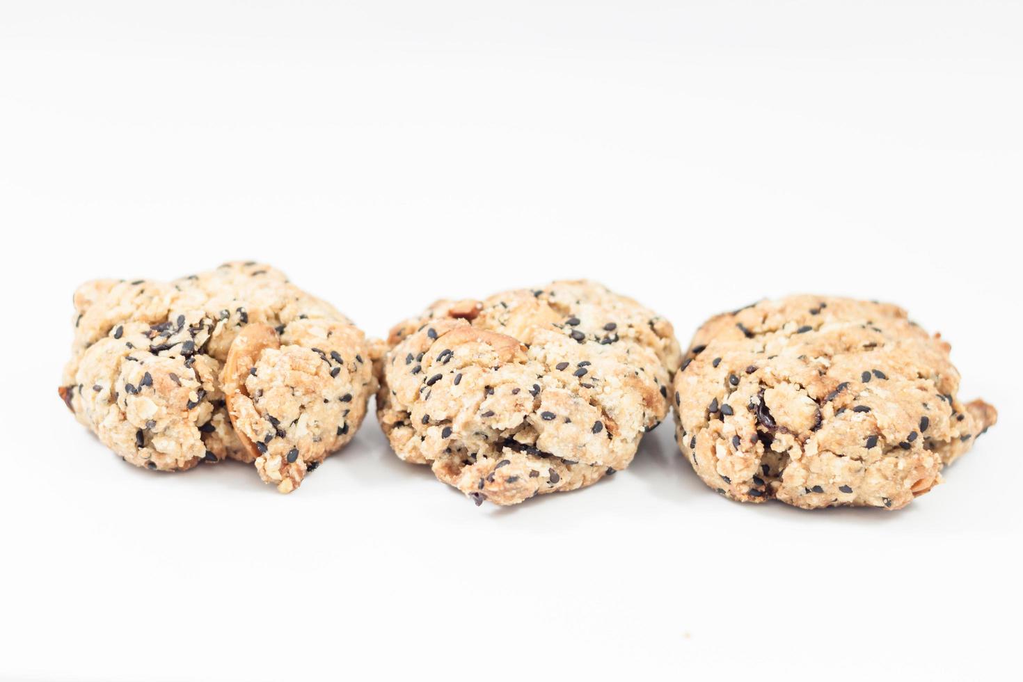 gezonde cookies geïsoleerd op een witte achtergrond foto