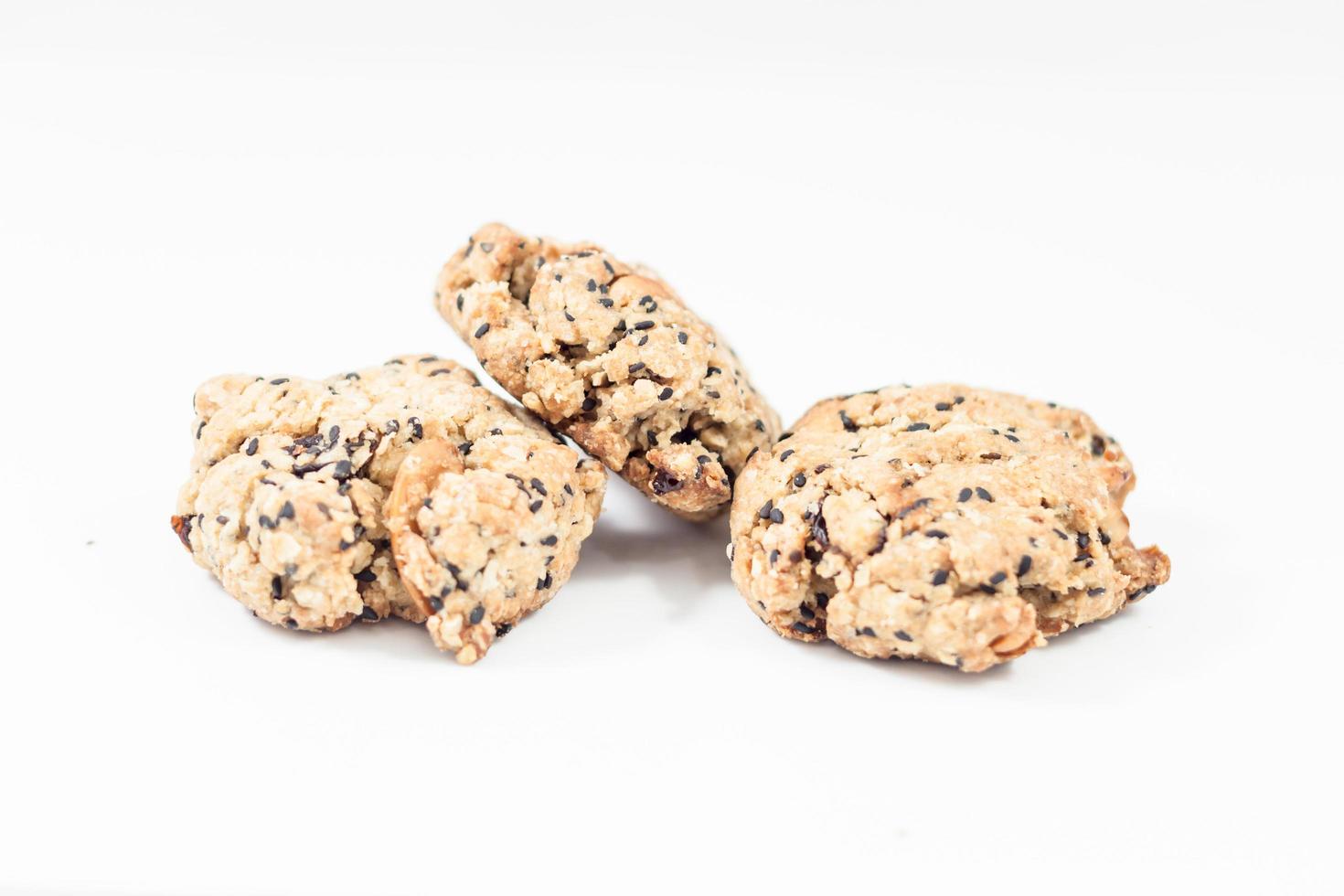 granen cookies geïsoleerd op een witte achtergrond foto