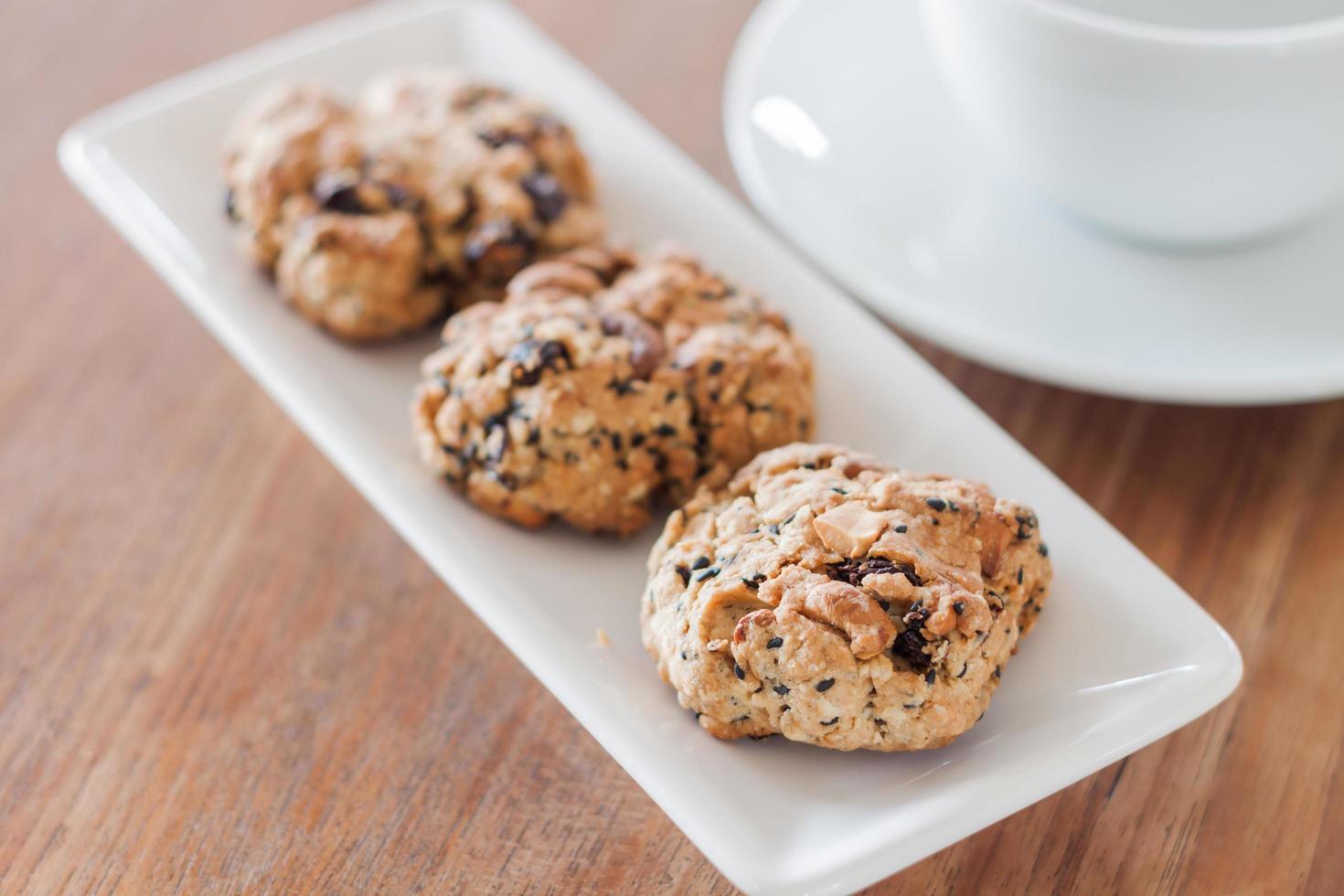 koffiepauze met gezonde koekjes foto