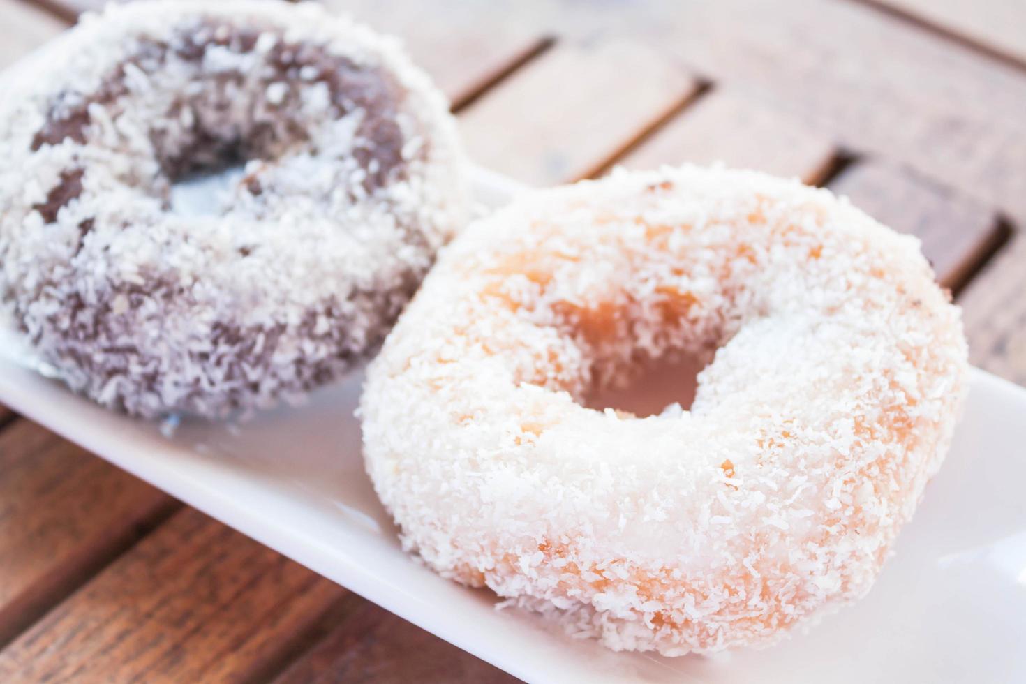 donuts met kokosvlokken foto