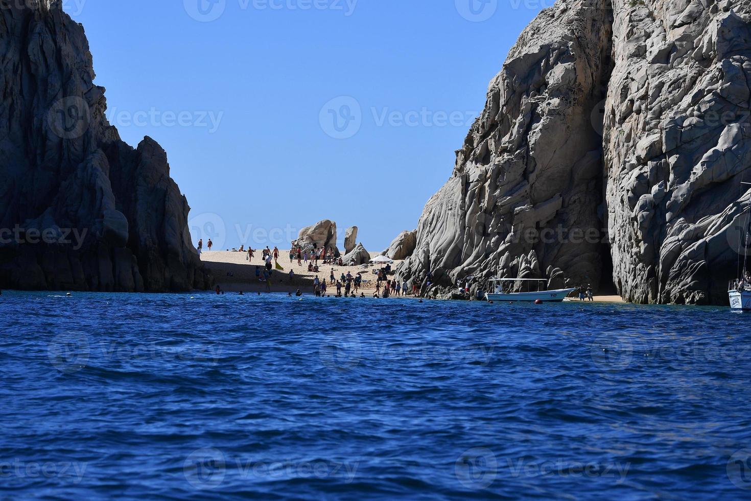 cabo san lucas, Mexico - januari 25 2018 - reis schip in de buurt de kust foto