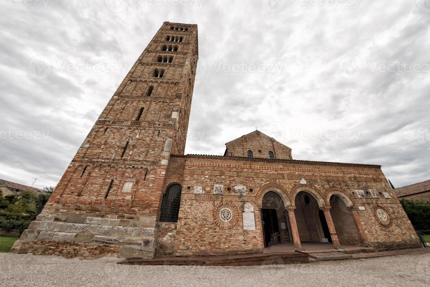 pomposa kerk abdij koepel extern visie foto