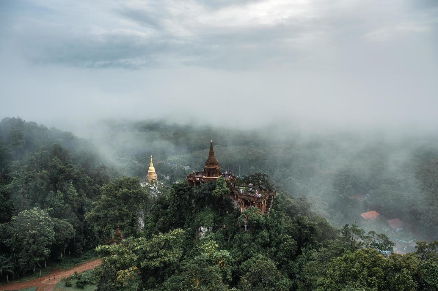 khao na nai luang dharma park foto