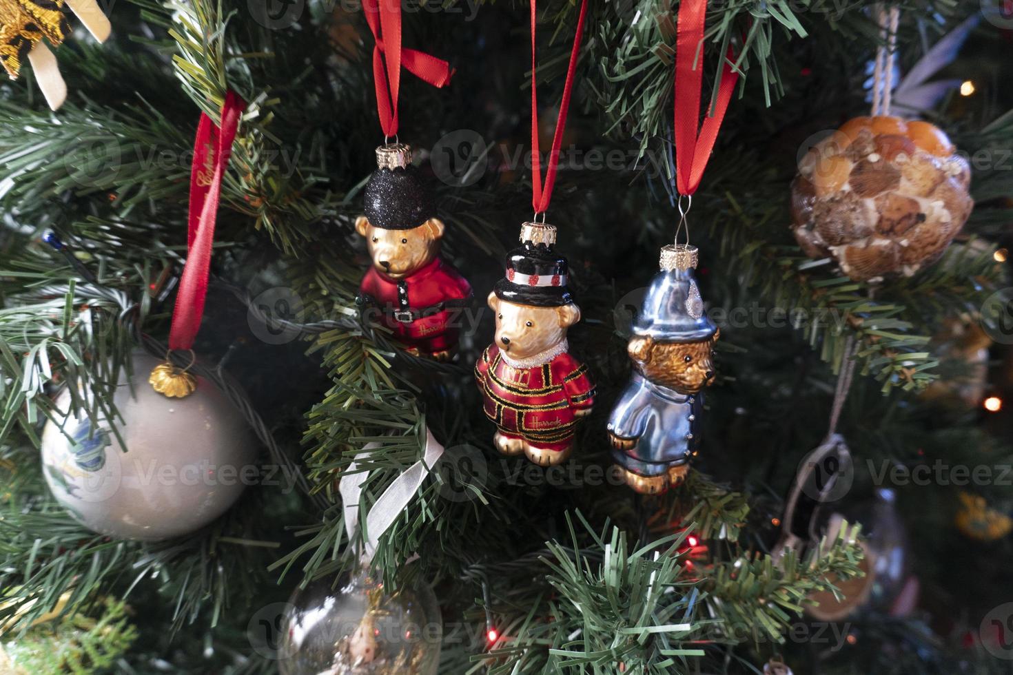 glas bal Kerstmis boom ornament hoog kwaliteit hand- geschilderd foto