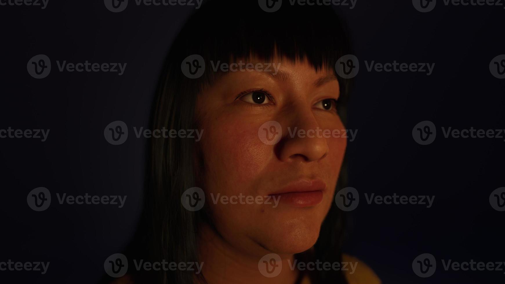 volwassen Mexicaans dame portret in de donker foto