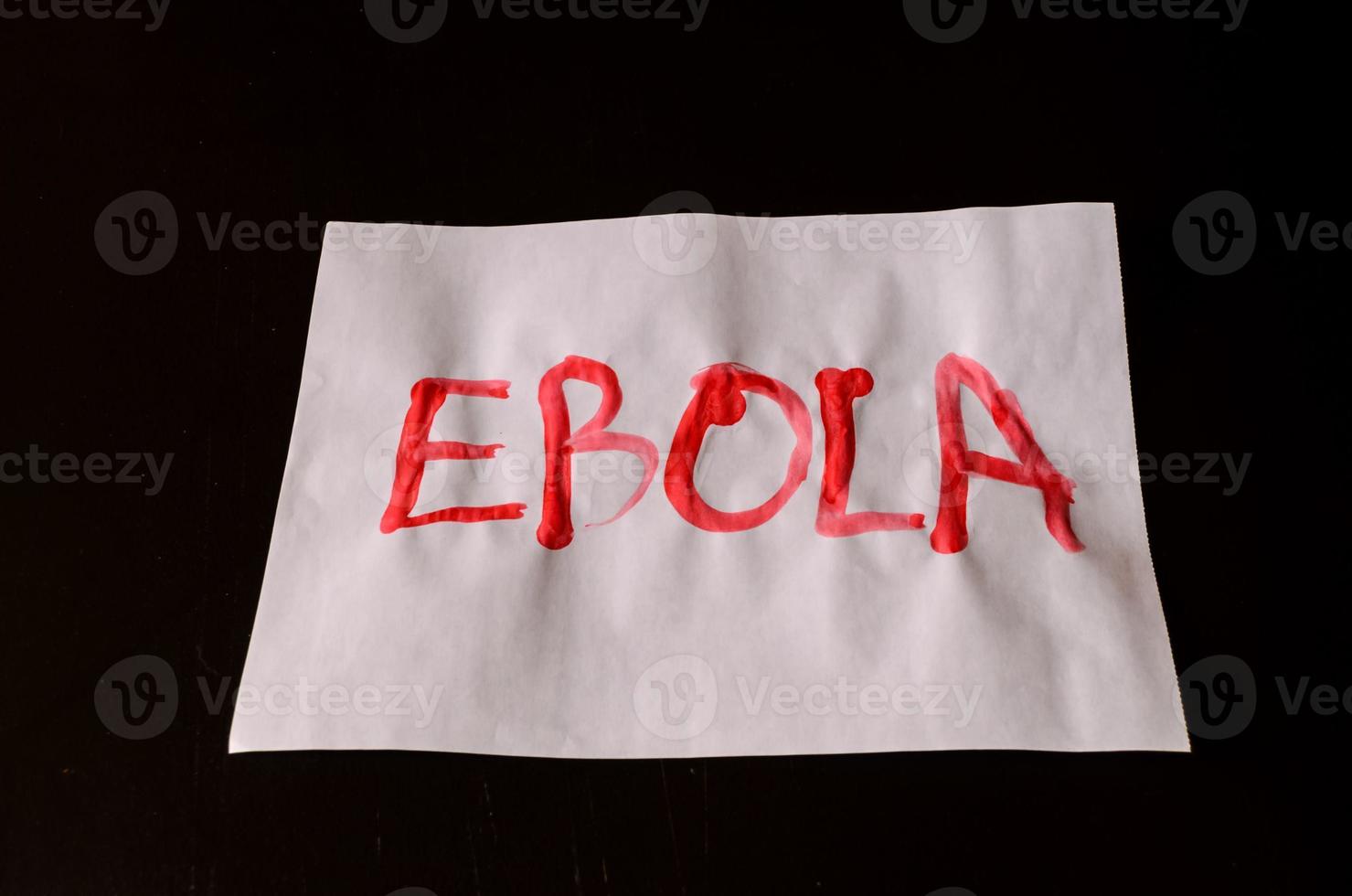 ebola geschreven Aan papier foto