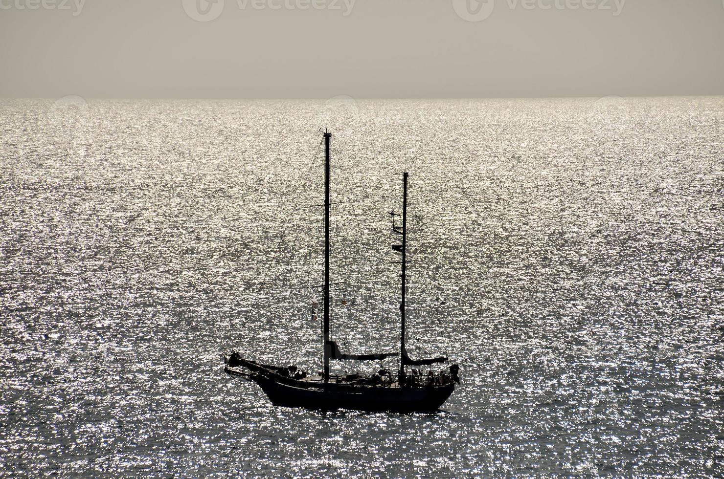 schilderachtig uitzicht op de oceaan foto