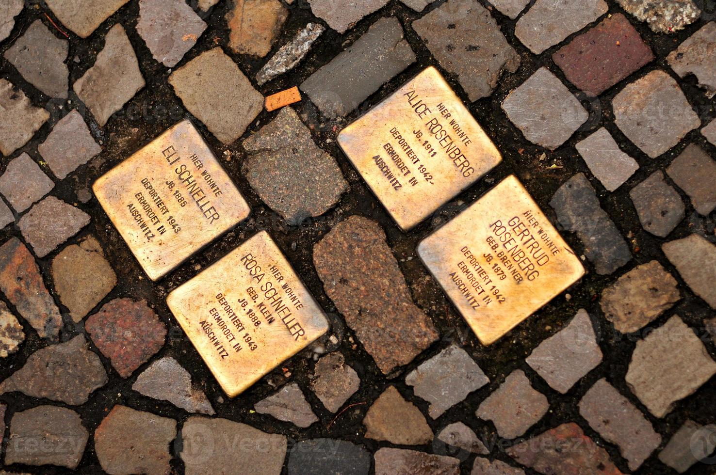 Stolperstein struikelen blok in berlijn foto