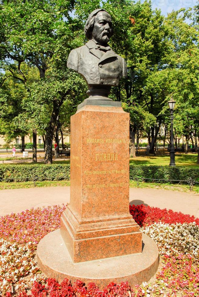 monument van mikhail ivanovich glinka in Alexander tuin1804 1857 Russisch componist opschrift mikhail ivanovich glinka foto