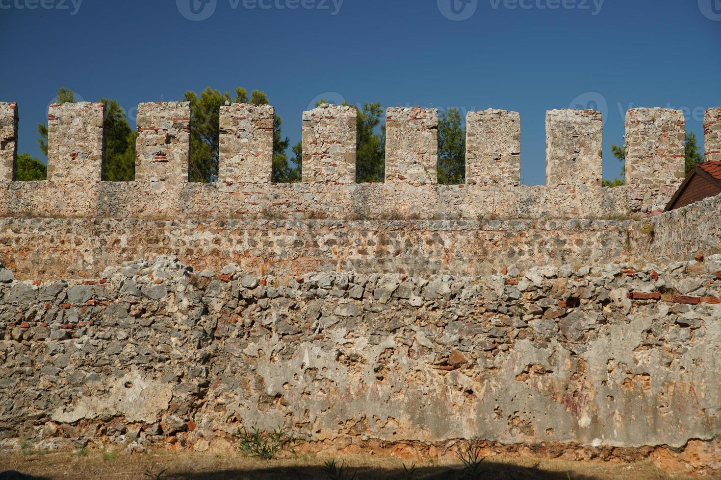 muur van Alanya kasteel in Alanya dorp, antalya, turkiye foto