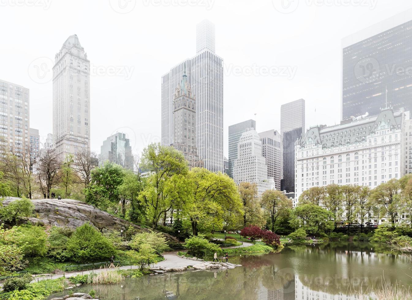 centraal park en Manhattan horizon in nyc foto