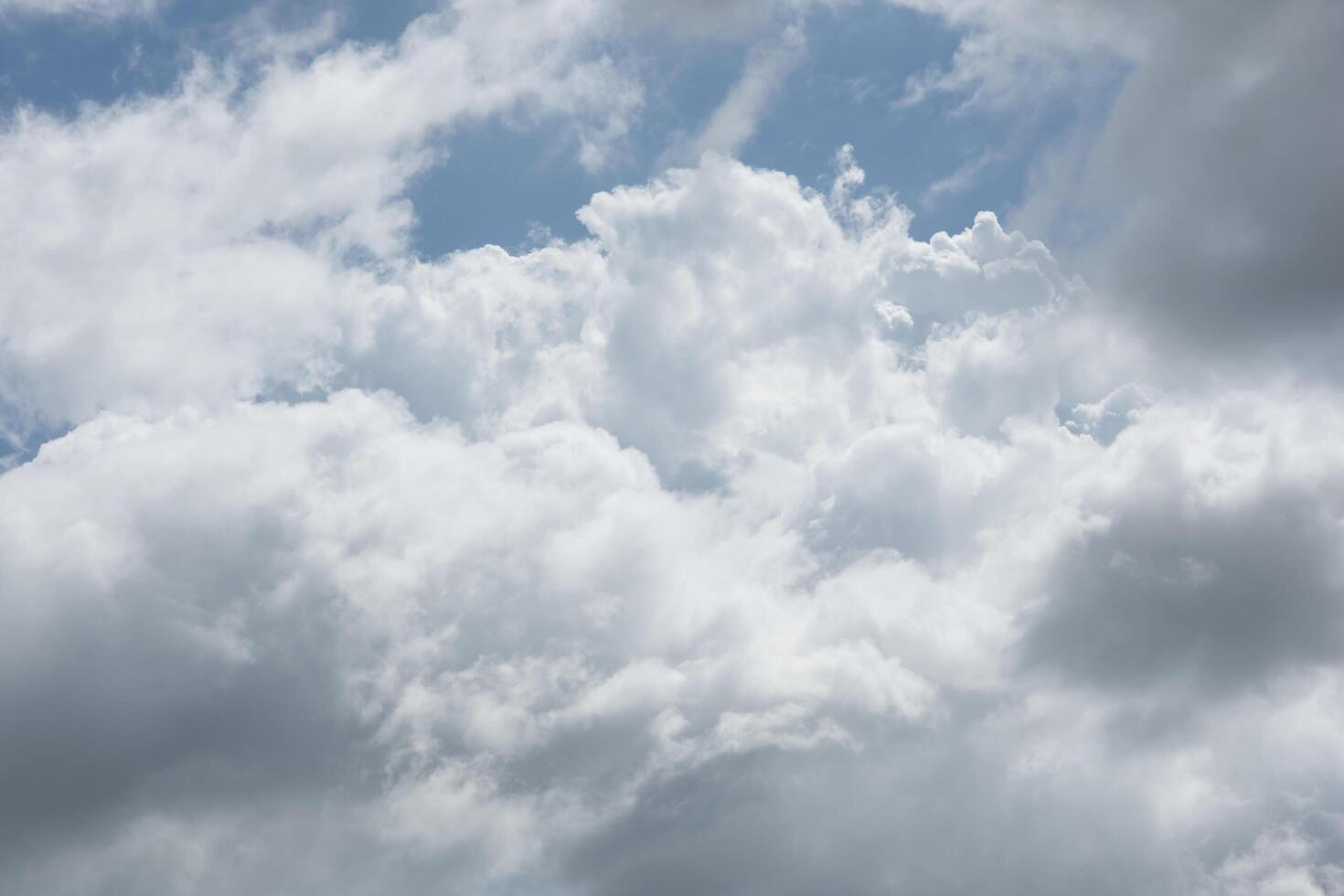 de lucht en de wolken foto