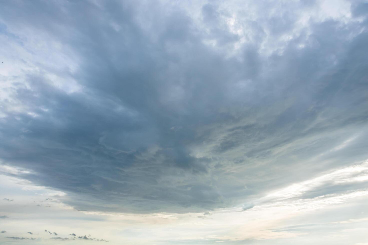 de lucht en de wolken foto