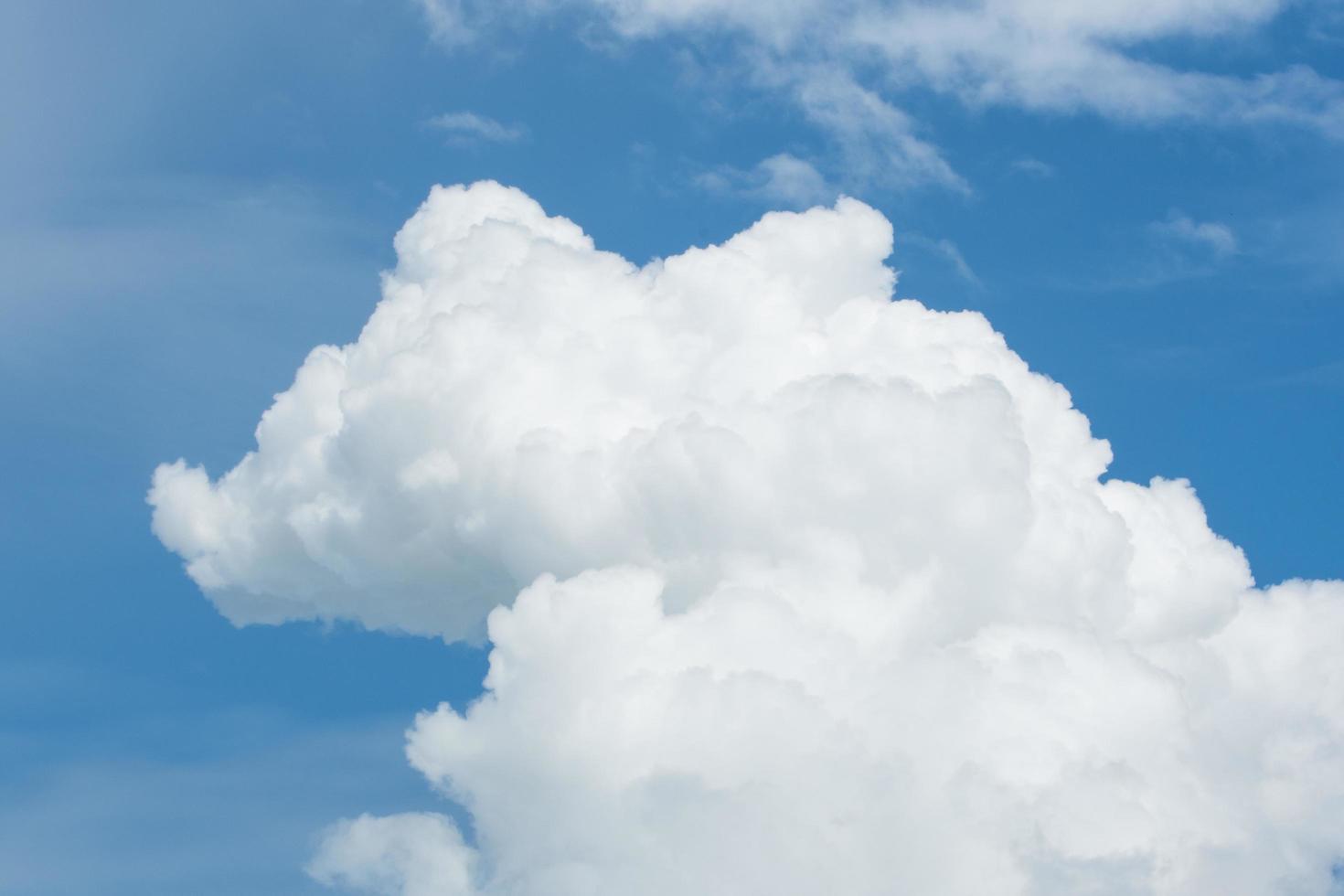 de lucht en de wolken foto