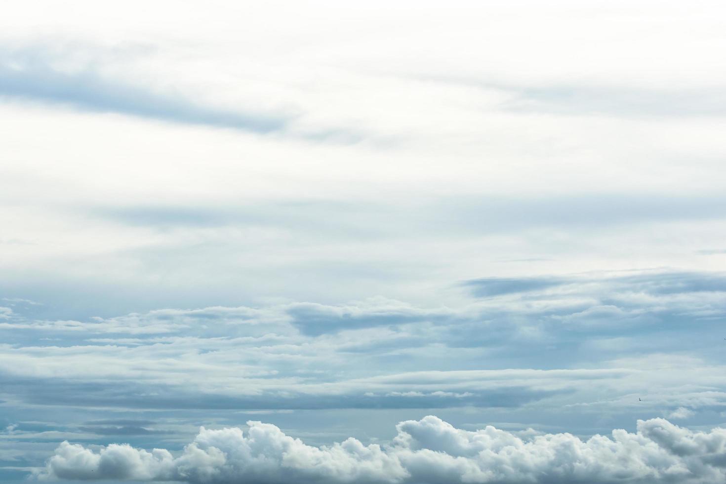 de lucht en de wolken foto