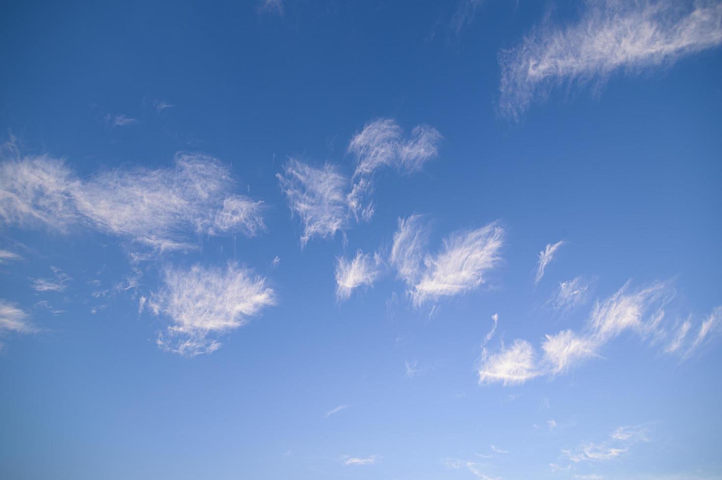 de lucht en de wolken foto