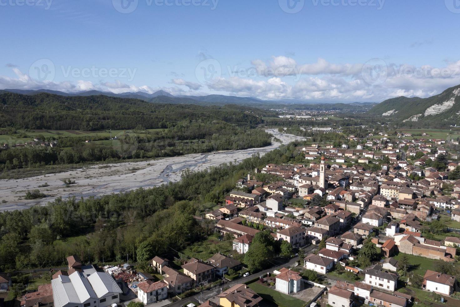 borghetto di borbera pemonte Italië dorp antenne visie panorama foto