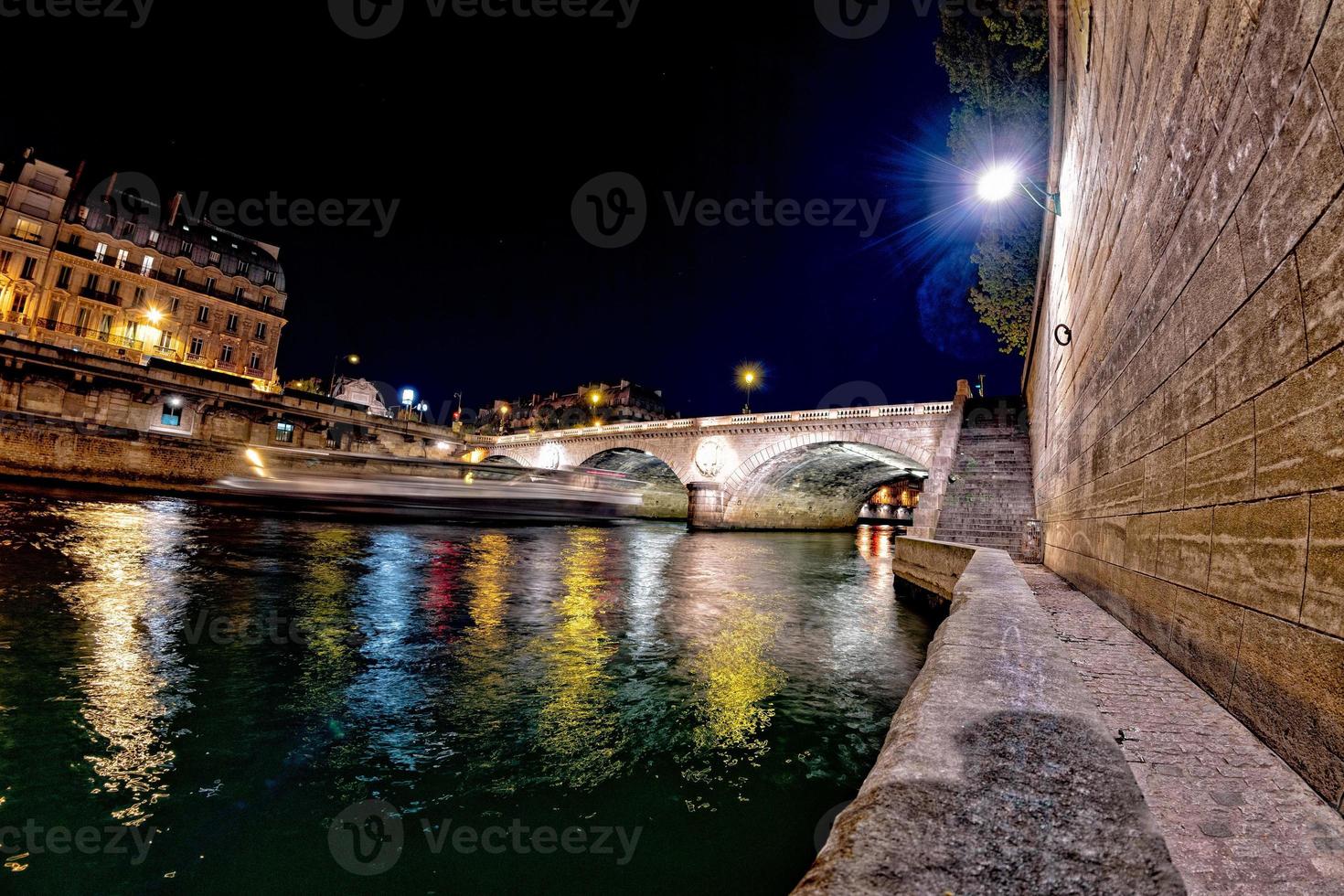 Parijs pont neuf nacht visie foto