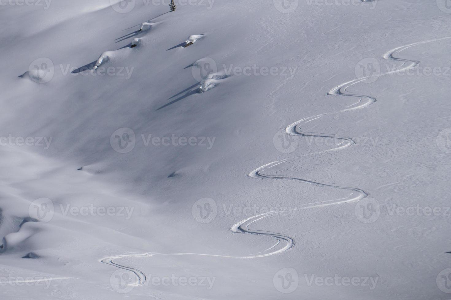 backcountry skiën trails sneeuw detail foto