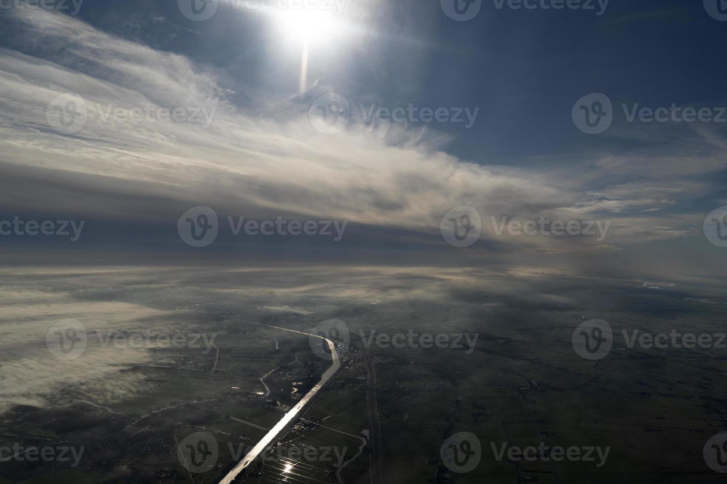 mist en wolken Amsterdam Oppervlakte antenne visie foto