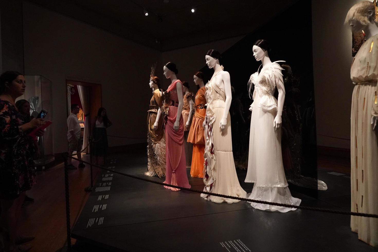 nieuw york, Verenigde Staten van Amerika - mei 27 2018 - hemels lichamen mode en de Katholiek verbeelding Bij leerde kennen museum foto