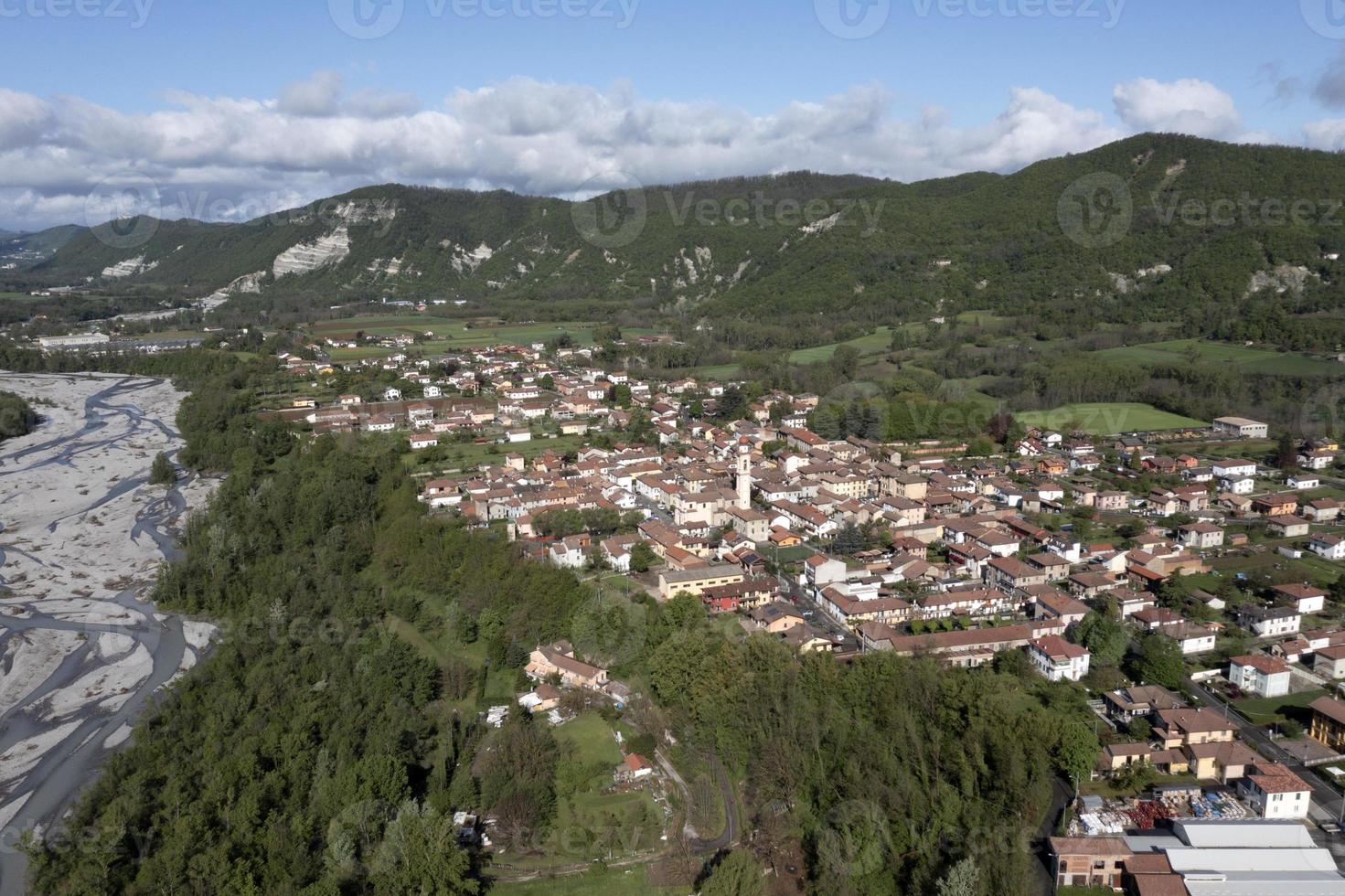 borghetto di borbera pemonte Italië dorp antenne visie panorama foto
