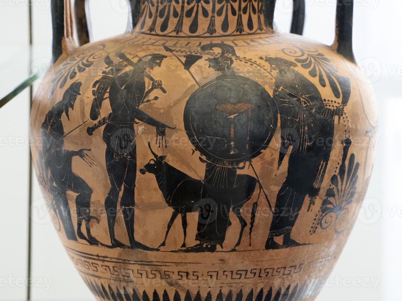 zolder etruscan Grieks zwart geschilderd figuur pottenbakkerij kop foto