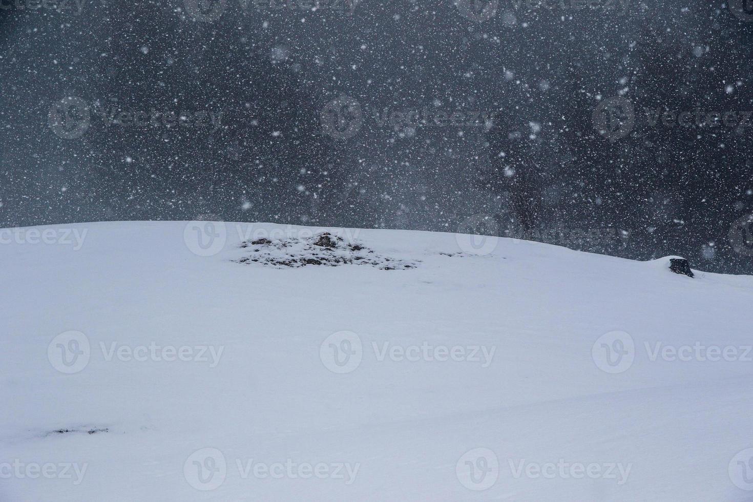 winter landschap in oostenrijks Alpen foto