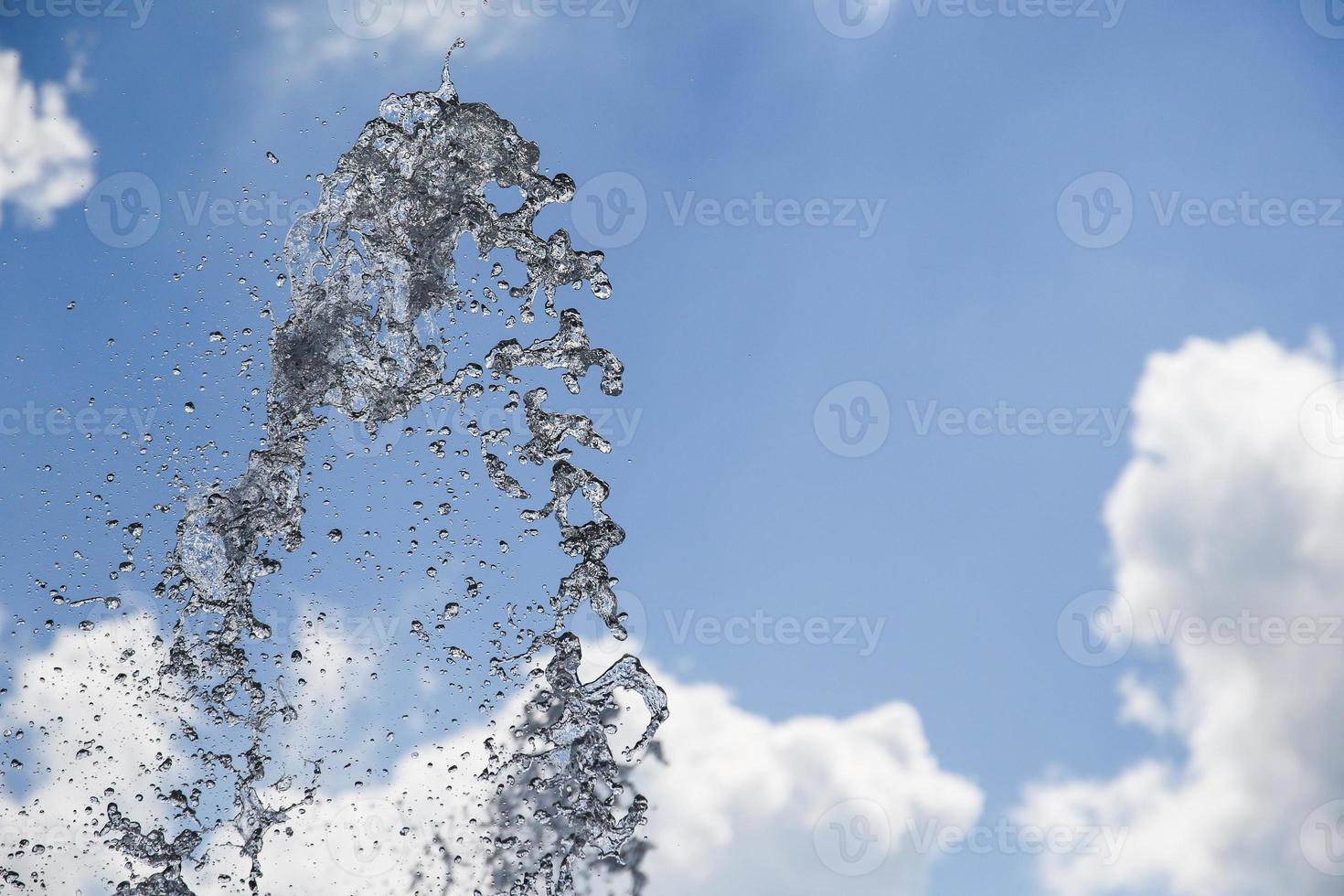 water plons in de lucht foto