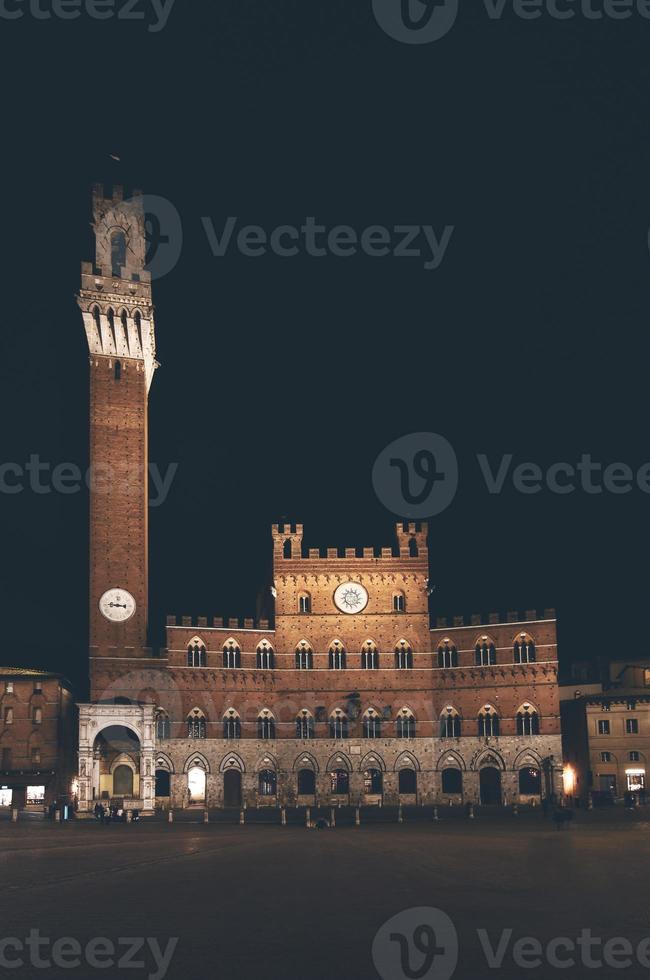 Siena Toscane Italië. piazza del campo Bij nacht foto