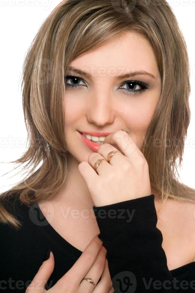 portret van een mooie jonge vrouw foto