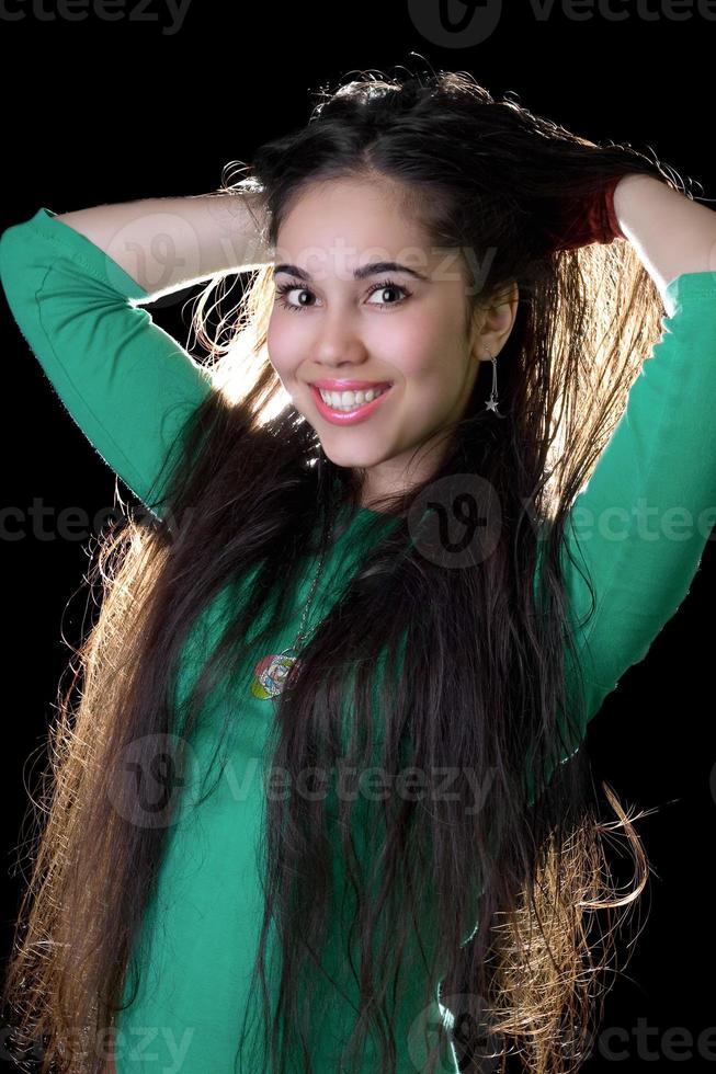 jong brunette met lang haar- foto