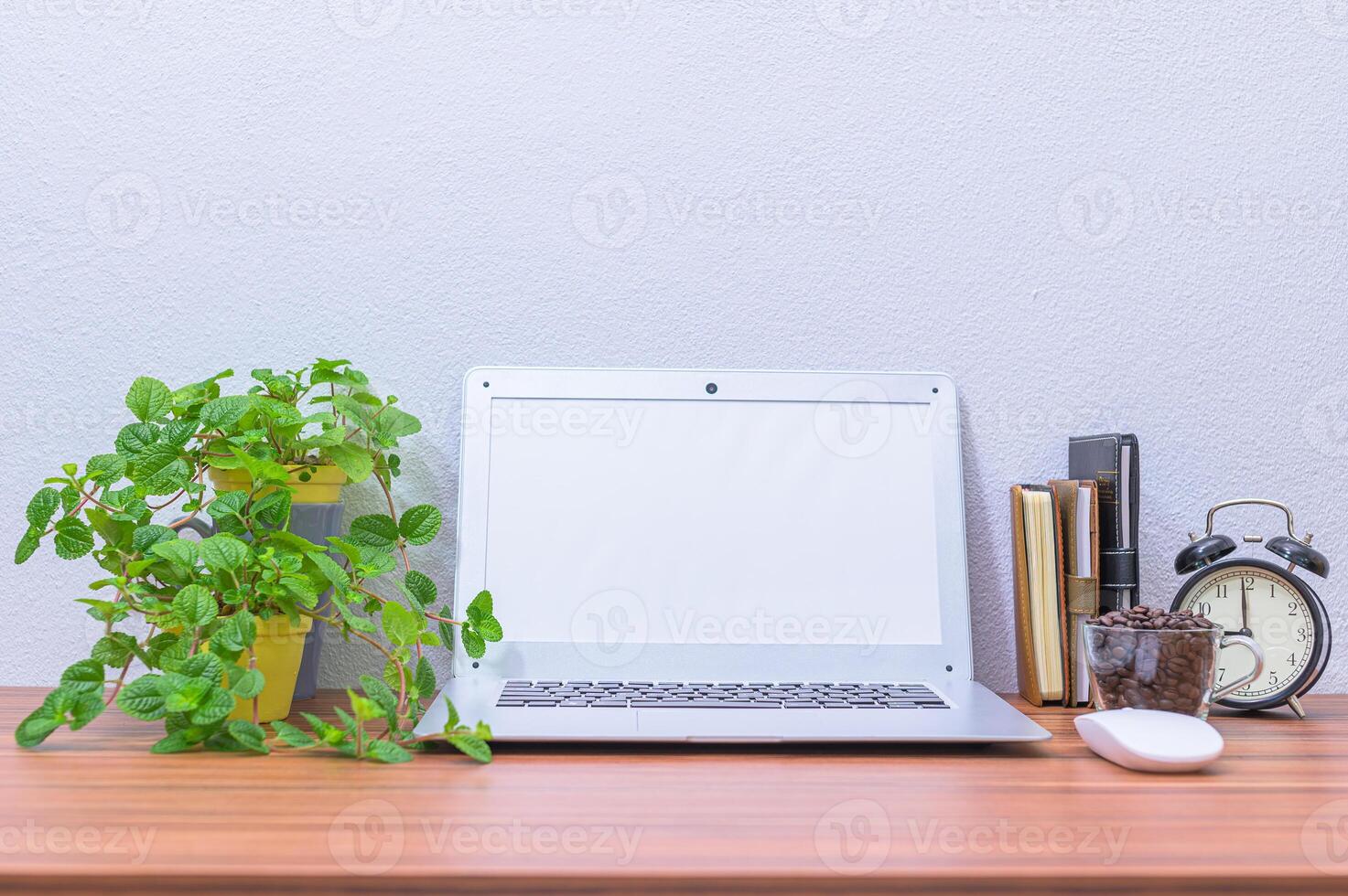 laptop op het bureau foto