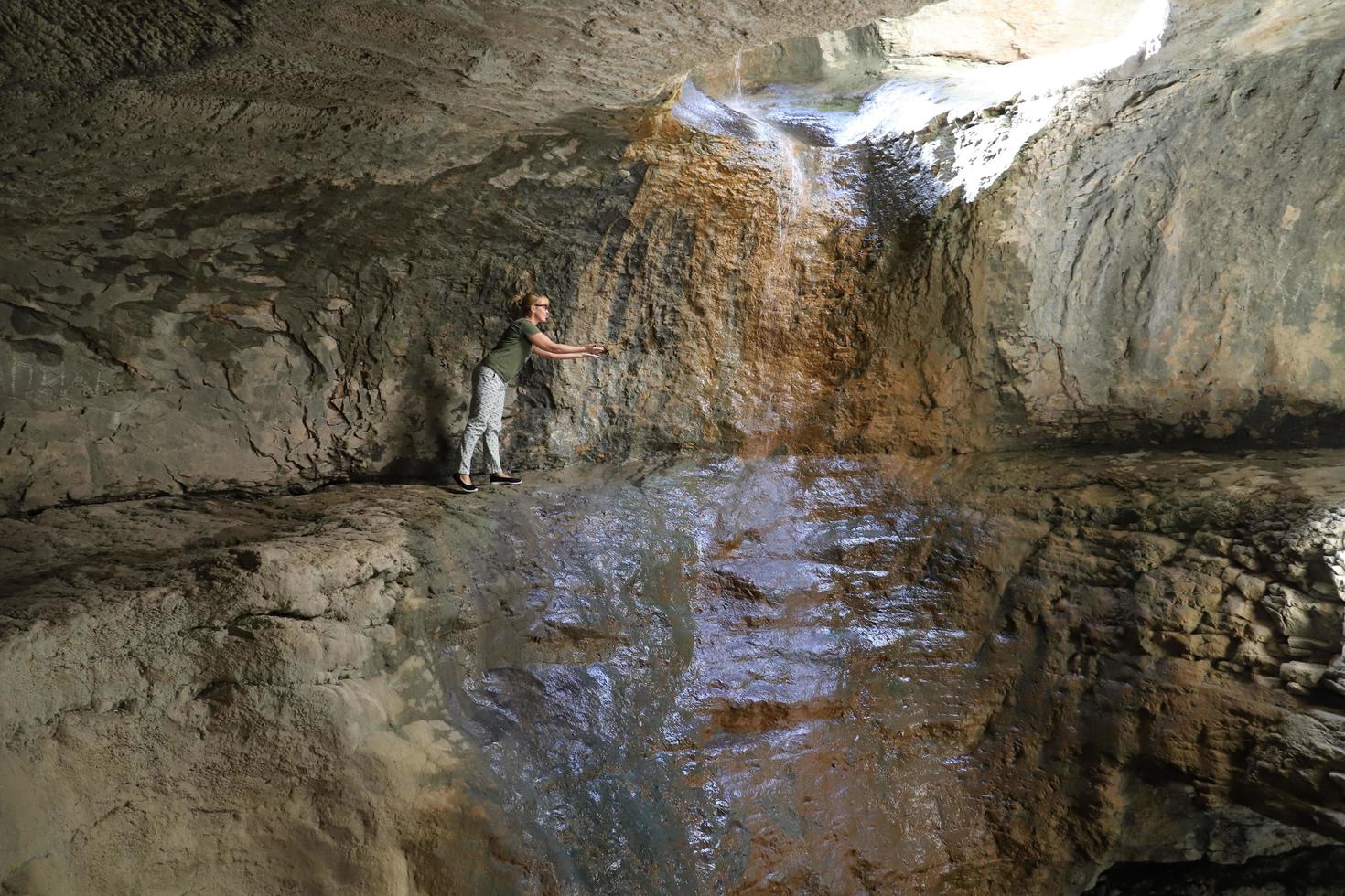 dagestan.rusland.september 13, 2022. pittoresk visie van de saltinsky waterval. foto