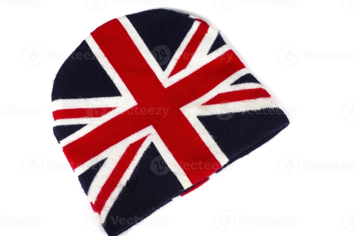 winter gebreid hoed met uk vlag patroon Aan wit achtergrond foto