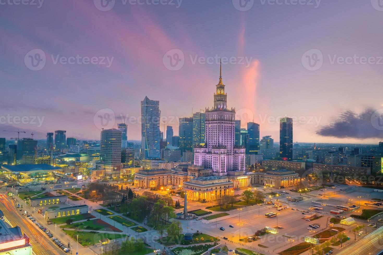 antenne foto van Warschau stad downtown horizon in Polen