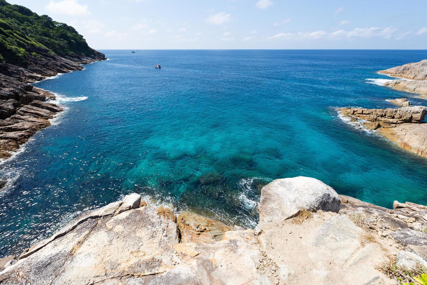 de zee bij Koh Ta Chai in Thailand foto