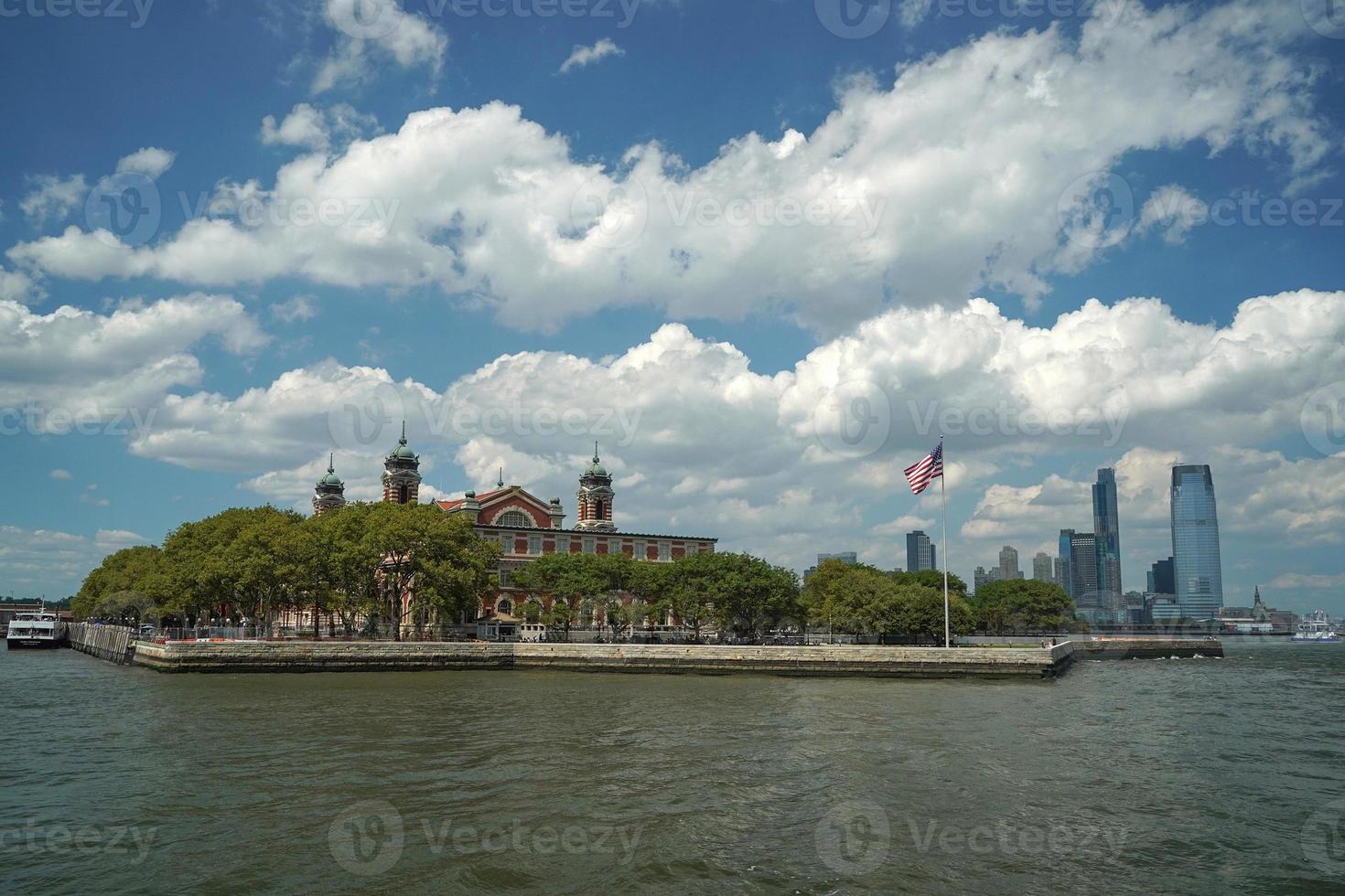 ellis eiland nieuw york visie stadsgezicht van Hudson rivier- vrijheid eiland foto