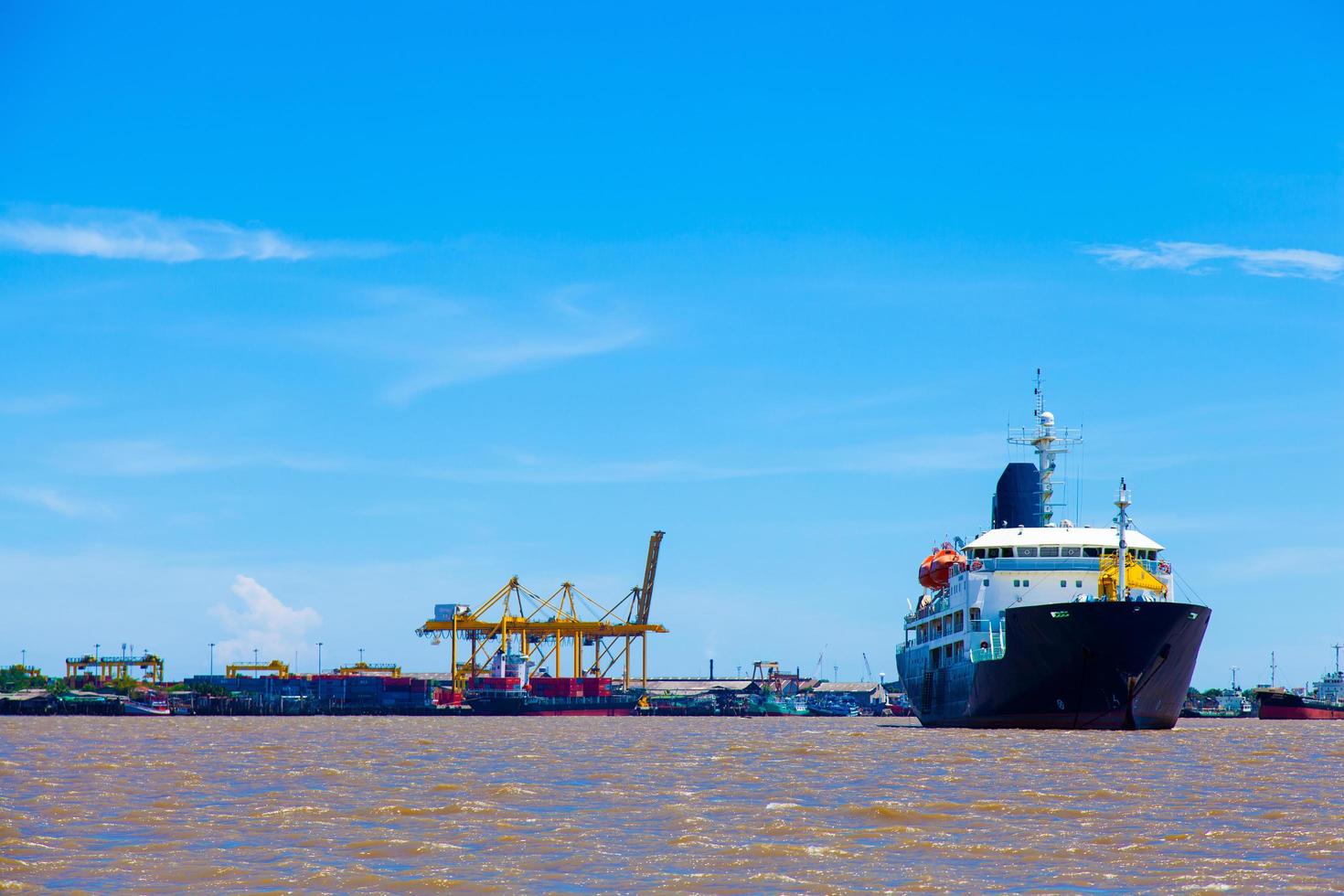 groot vrachtschip foto