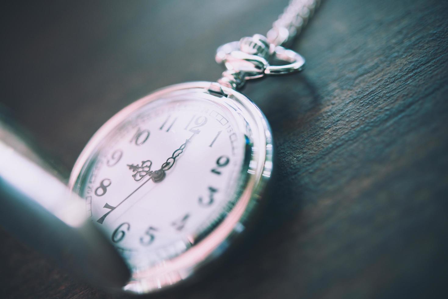 vintage zakhorloge, symbolen van tijd met kopie ruimte foto